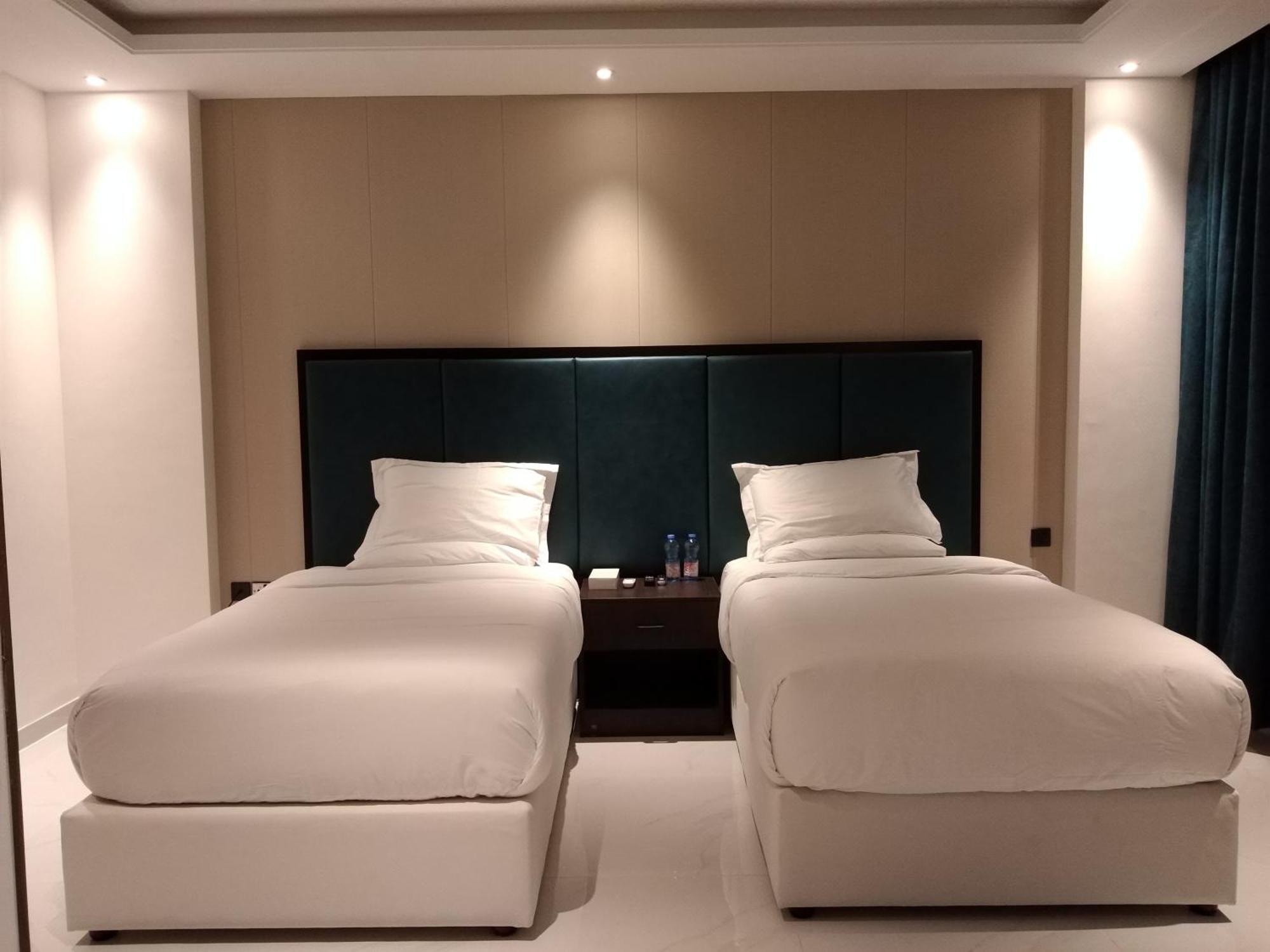 Nebula Hotel ドゥクム エクステリア 写真